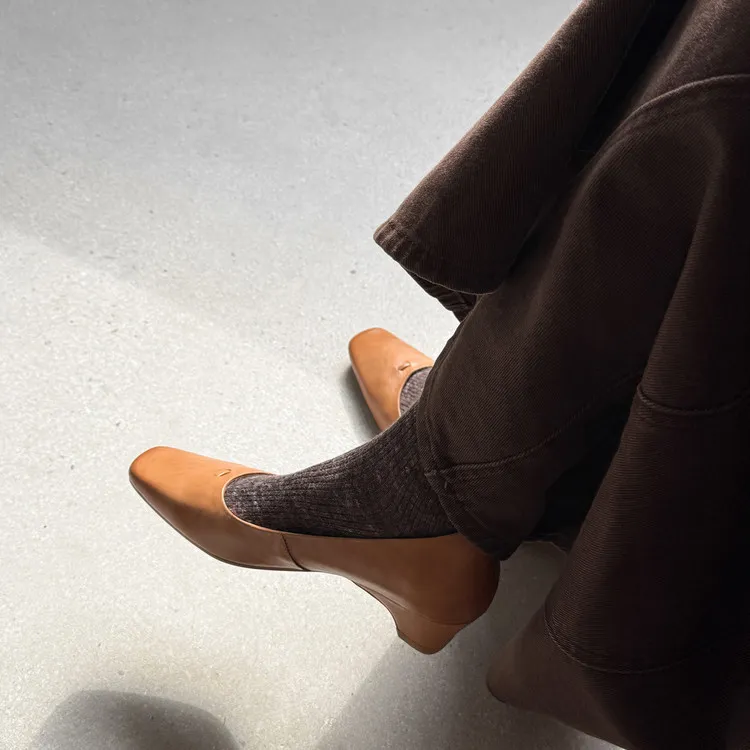 Early Spring Women's Fashion Shoes with Square Toe, Chunky Heel, Leather, Black and Khaki, Size 12-26c
