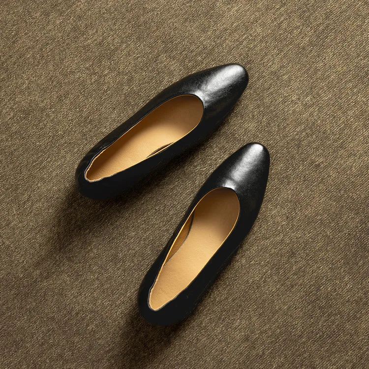 Early spring single shoes, round toe, flat, simple, solid color, sheepskin, comfortable slip-on women's shoes, 12-30d