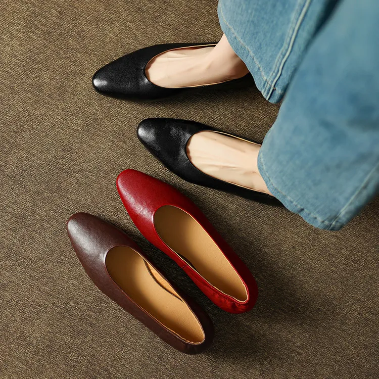 Early spring single shoes, round toe, flat, simple, solid color, sheepskin, comfortable slip-on women's shoes, 12-30d