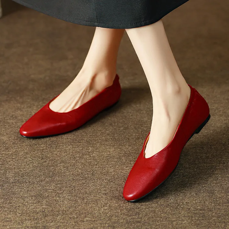 Early spring single shoes, round toe, flat, simple, solid color, sheepskin, comfortable slip-on women's shoes, 12-30d