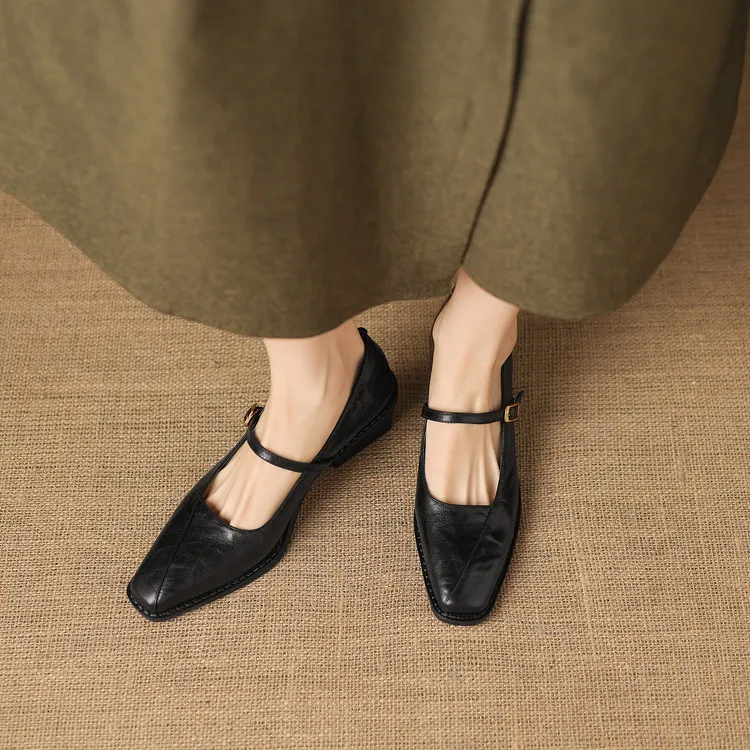 Early spring single shoes, square toe, buckle, chunky heel, Mary Jane style, sheepskin fashion shoes, 12-3