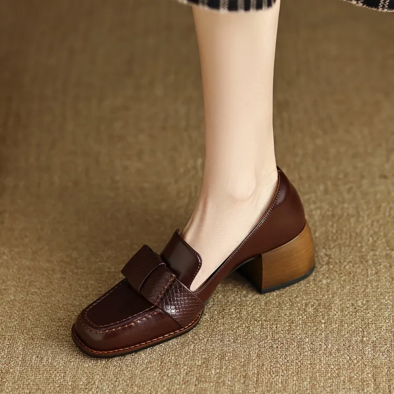 Elegant and stylish soft cowhide bow loafers for spring, chunky mid-heel, women's shoes in various sizes.