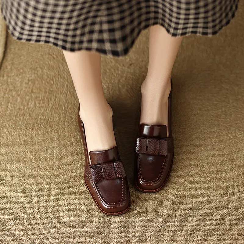 Elegant and stylish soft cowhide bow loafers for spring, chunky mid-heel, women's shoes in various sizes.