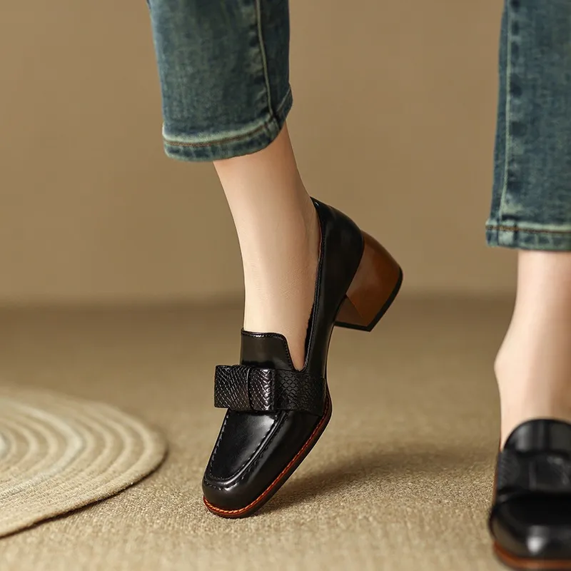 Elegant and stylish soft cowhide bow loafers for spring, chunky mid-heel, women's shoes in various sizes.