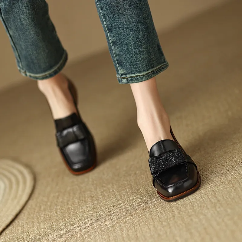 Elegant and stylish soft cowhide bow loafers for spring, chunky mid-heel, women's shoes in various sizes.
