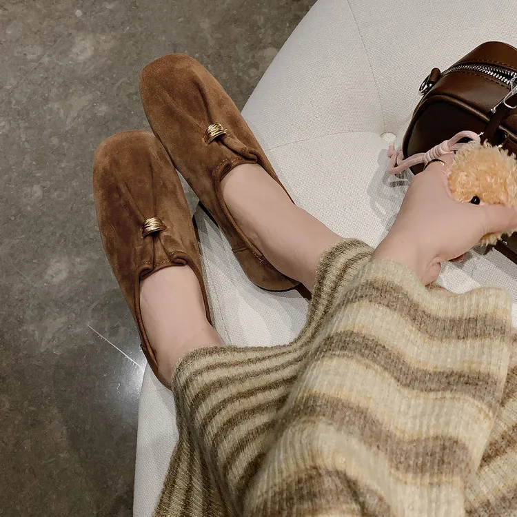 Early spring single shoes, square toe, flat, sheepskin fashion women's shoes, brown, coffee, off-white, 12-30s