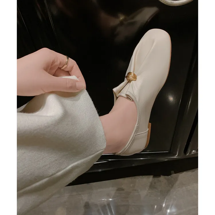 Early spring single shoes, square toe, flat, sheepskin fashion women's shoes, brown, coffee, off-white, 12-30s
