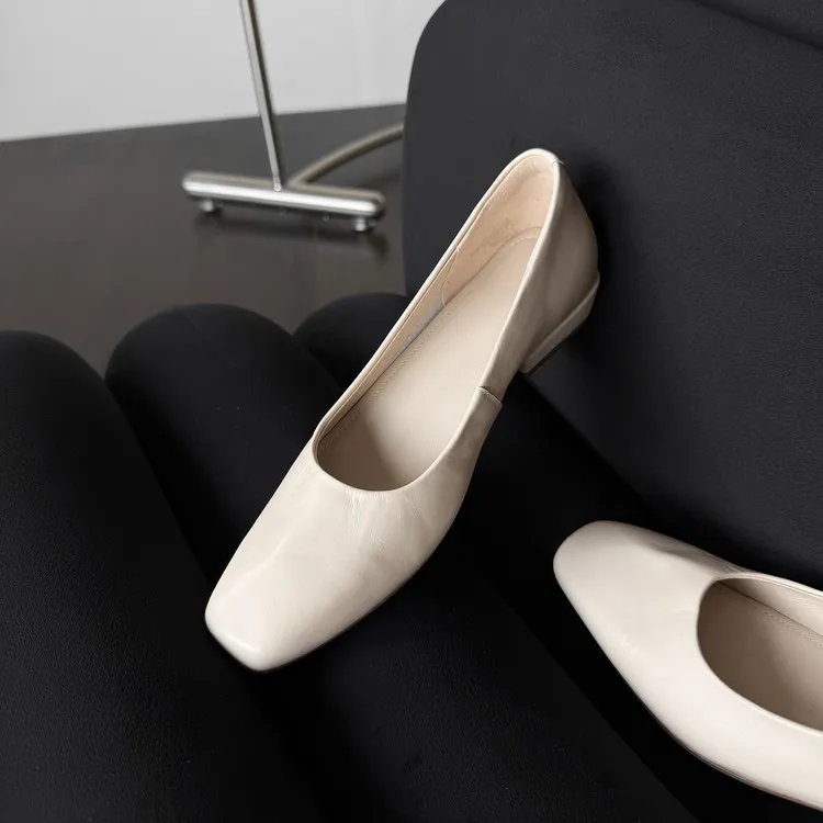 Early spring single shoes, square toe, chunky heel, low heel, shallow mouth, elegant and comfortable women's shoes, 12-26t