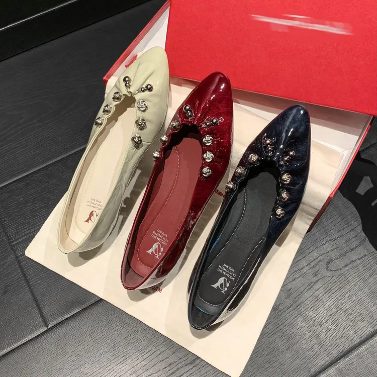 Early spring single shoes, round toe, chunky heel, high heel, fashion leather slip-on women's shoes, sizes 12-30c
