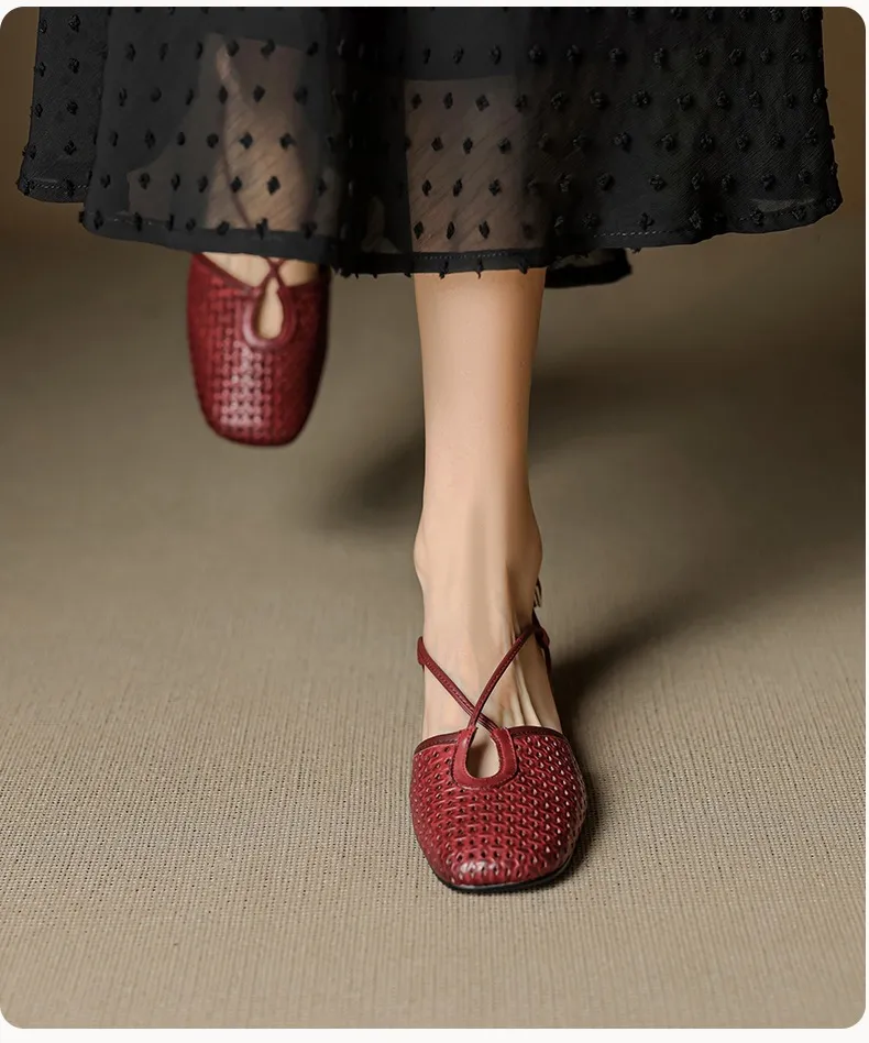 Summer soft openwork closed-toe sandals with cross buckle straps, round toe, 3cm chunky heel, Mary Jane style women's shoes