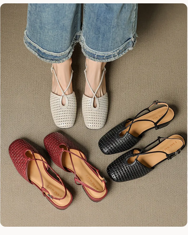 Summer soft openwork closed-toe sandals with cross buckle straps, round toe, 3cm chunky heel, Mary Jane style women's shoes