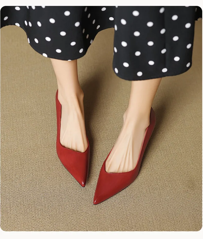 Women's leather shoes for all seasons, stylish pointed toe, 7cm stiletto heels, perfect for pairing with skirts, red and black slimming flats.