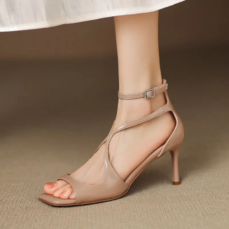 Sexy 7cm stiletto sandals with a single buckle strap for women, summer patent leather, square toe, open toe, high heels for petite women.