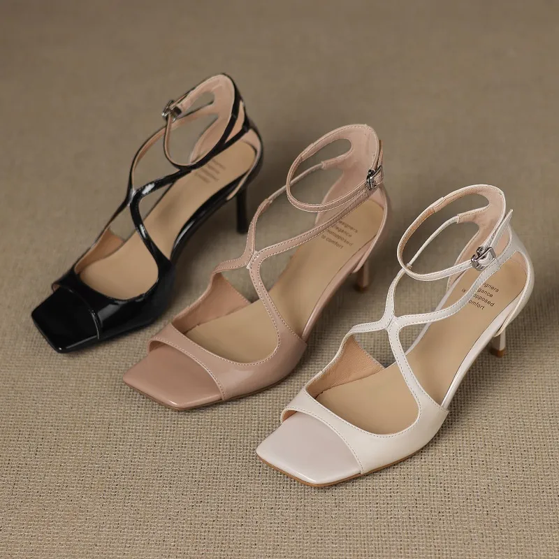 Sexy 7cm stiletto sandals with a single buckle strap for women, summer patent leather, square toe, open toe, high heels for petite women.