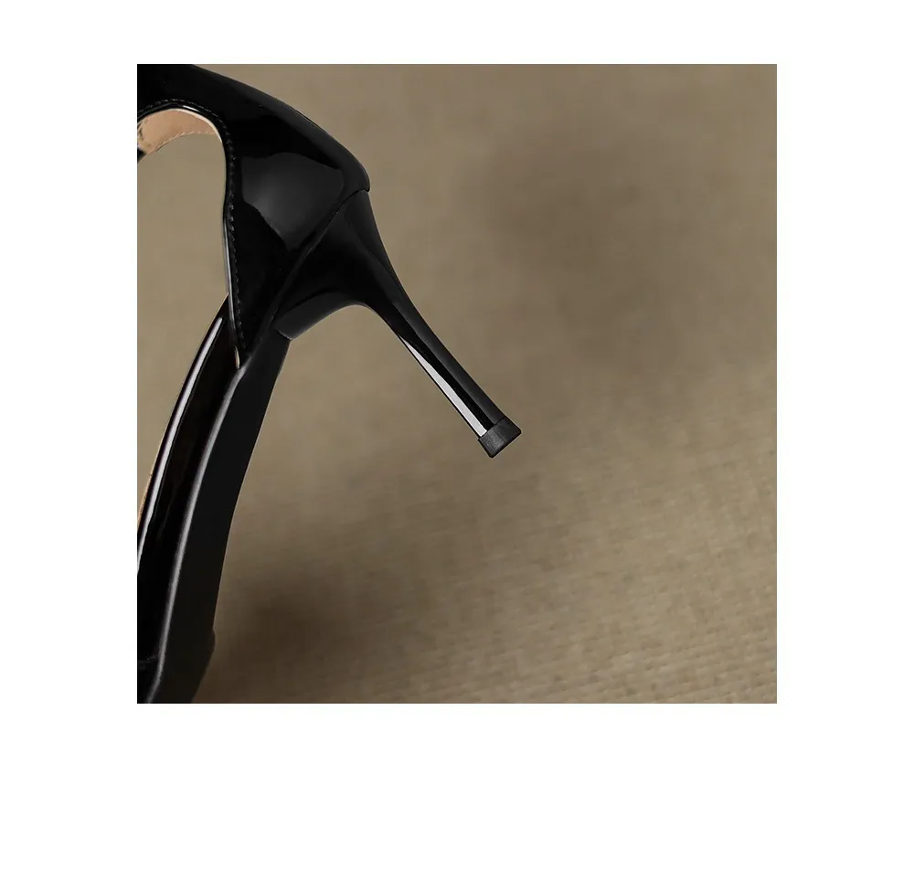 Sexy 7cm stiletto sandals with a single buckle strap for women, summer patent leather, square toe, open toe, high heels for petite women.