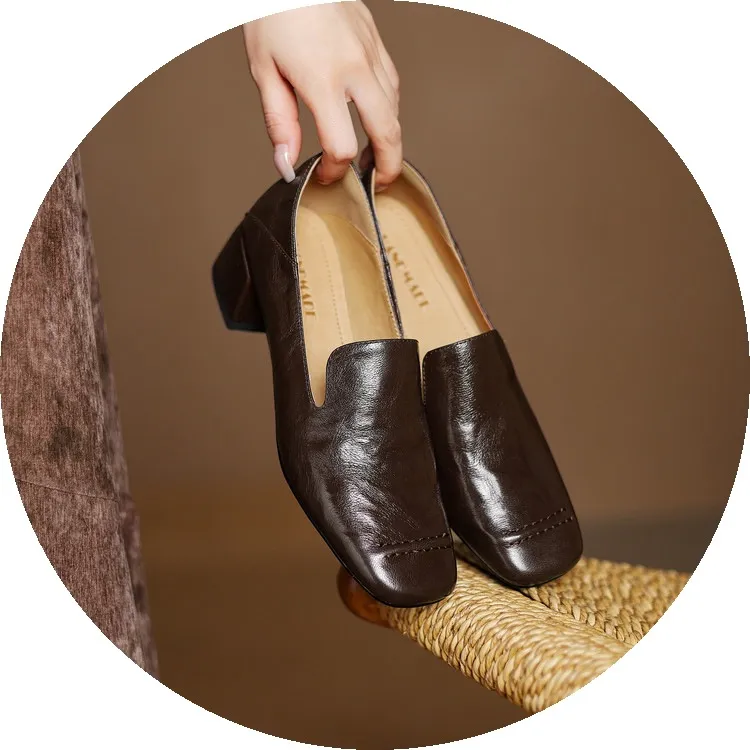 Spring/Autumn Style First Layer Sheepskin Single Shoes, Comfortable 4cm Mid-Heel Block Heel Women's Shoes, Retro Brown/Black, Plus Size