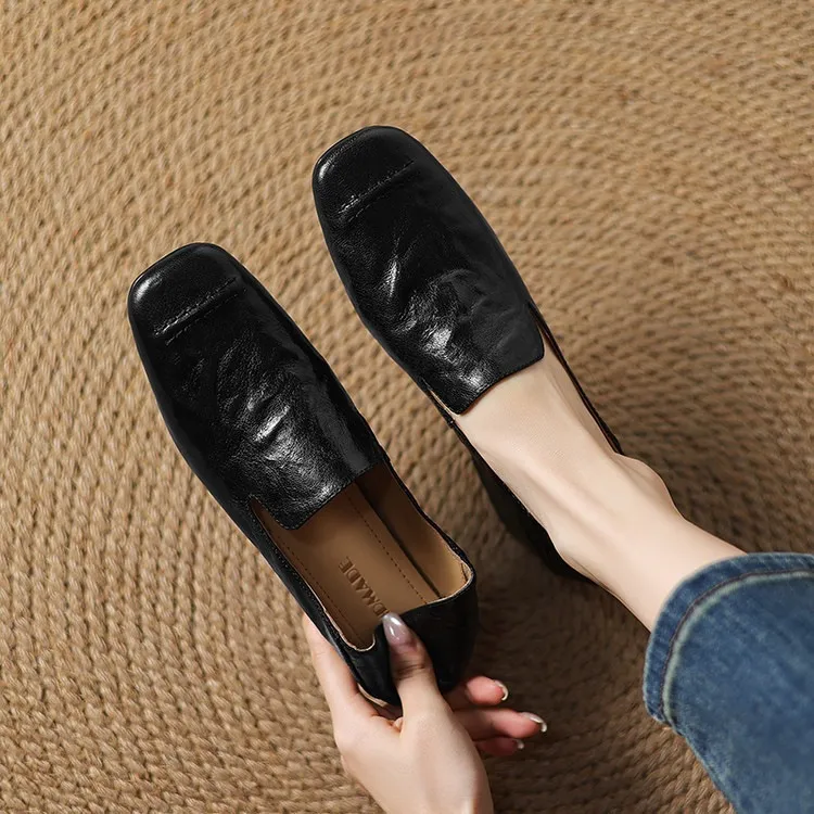 Spring/Autumn Style First Layer Sheepskin Single Shoes, Comfortable 4cm Mid-Heel Block Heel Women's Shoes, Retro Brown/Black, Plus Size