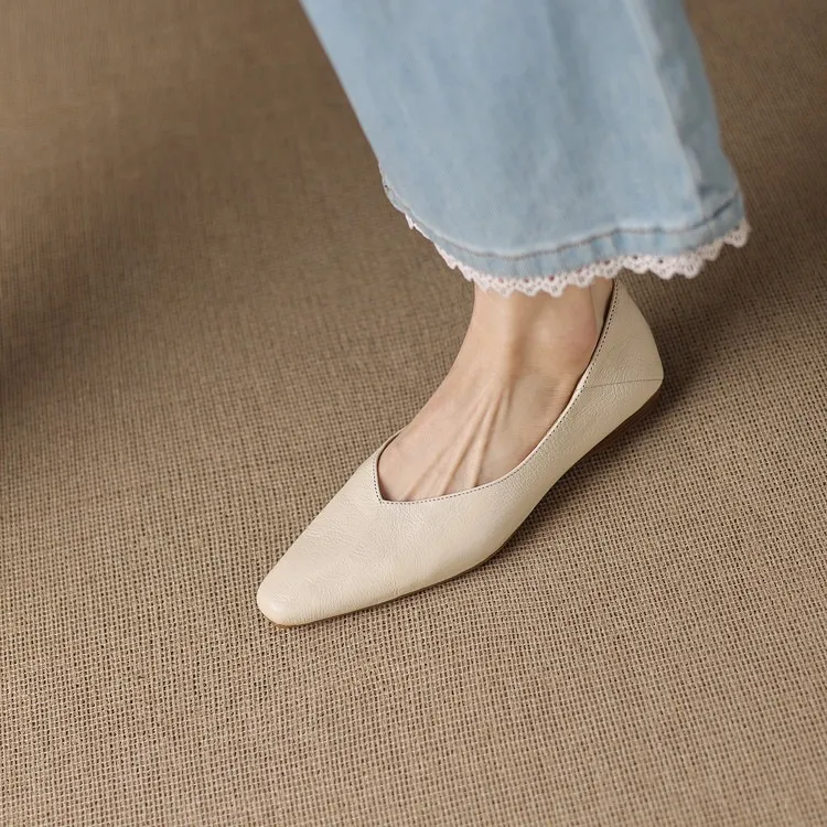 Comfortable flat Korean style low-cut women's shoes for spring and autumn, made of first-layer sheepskin, square toe, soft, single shoes with low heels.
