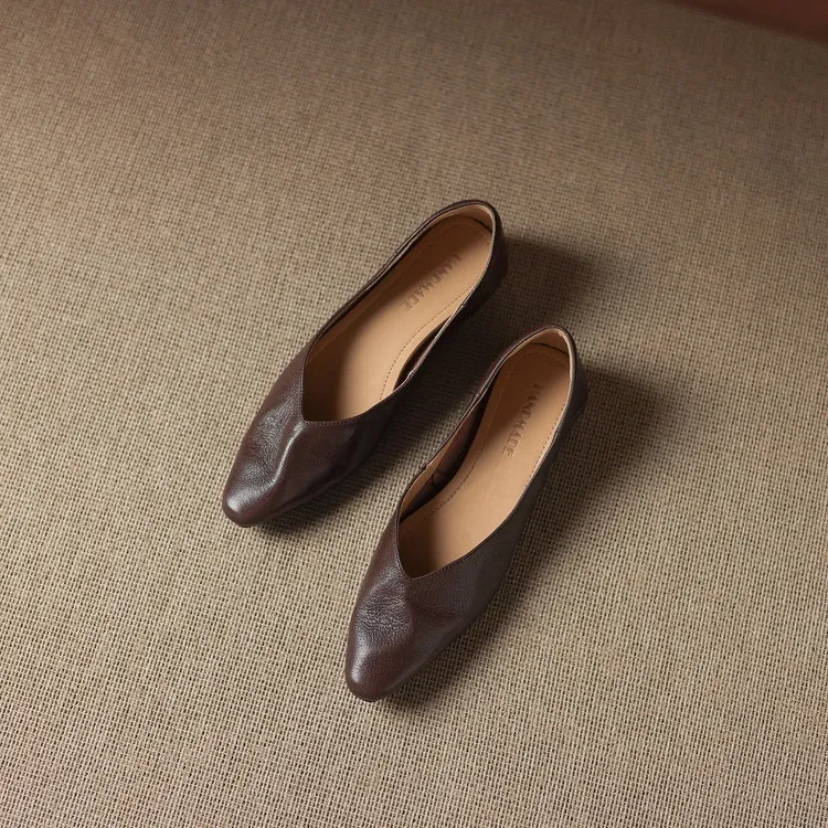 Comfortable flat Korean style low-cut women's shoes for spring and autumn, made of first-layer sheepskin, square toe, soft, single shoes with low heels.