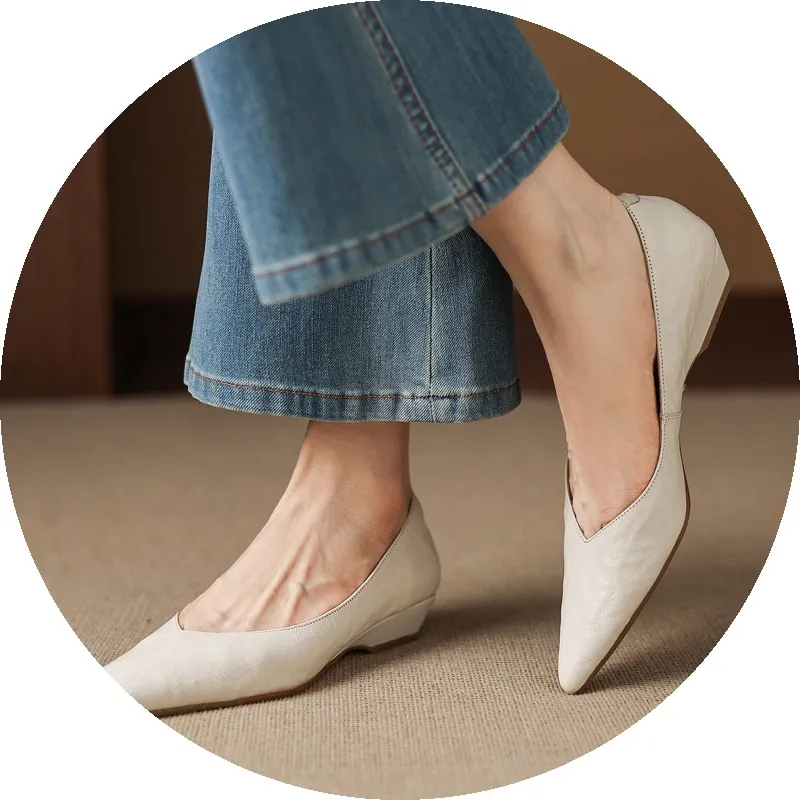Spring and Autumn Top-Grain Sheepskin Pointed-Toe Single Shoes V-Cut Small Leather Shoes Simple Retro Slimming Wedge Heel Women's Shoes