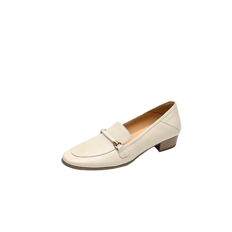 Early spring single shoes, round toe, chunky heel, mid-heel, slip-on, off-white, black, brown.