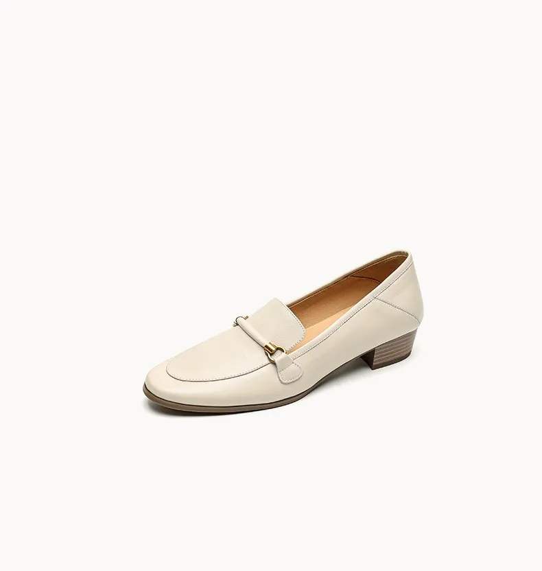 Early spring single shoes, round toe, chunky heel, mid-heel, slip-on, off-white, black, brown.