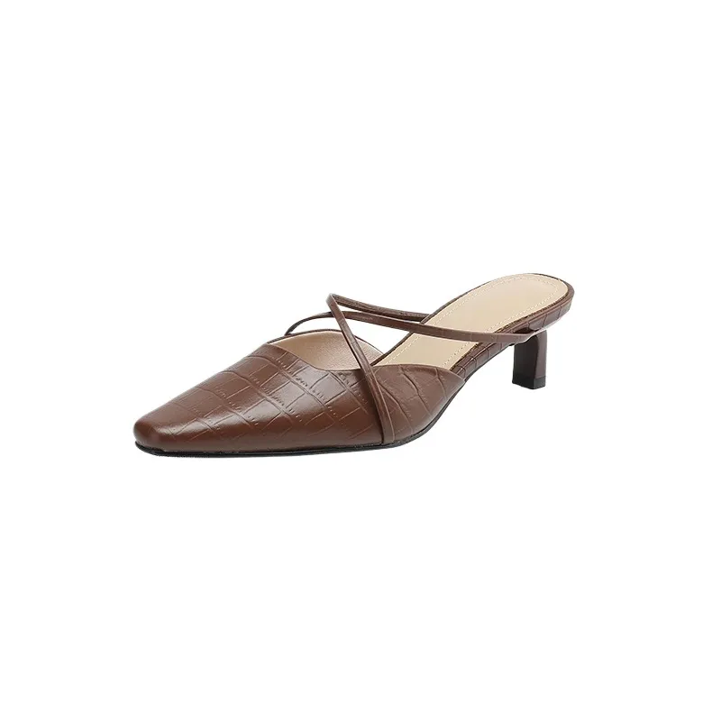 Retro low-heeled crisscross strap sexy fashion sandals in off-white and brown