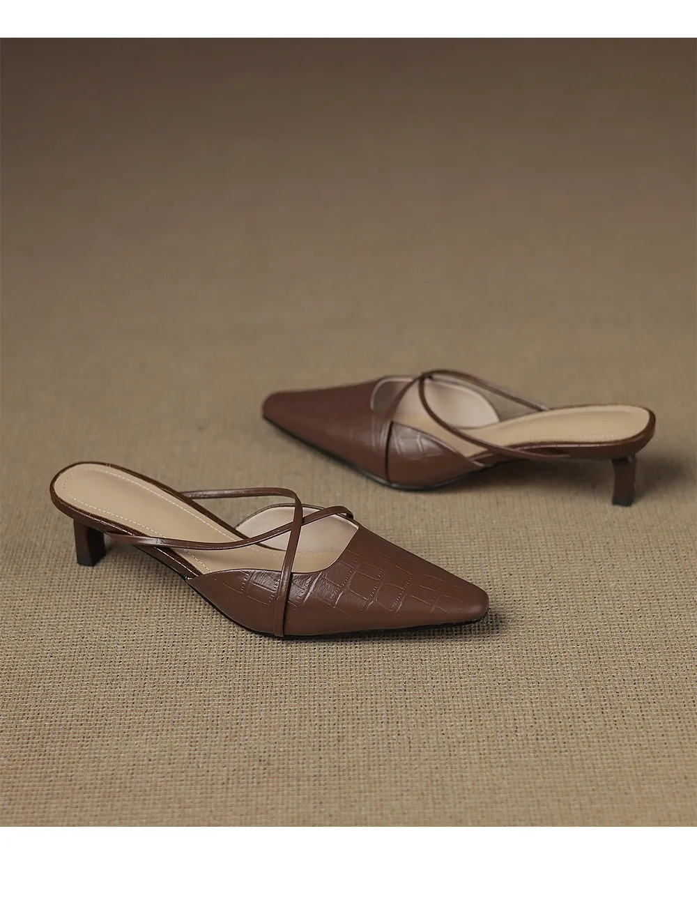 Retro low-heeled crisscross strap sexy fashion sandals in off-white and brown