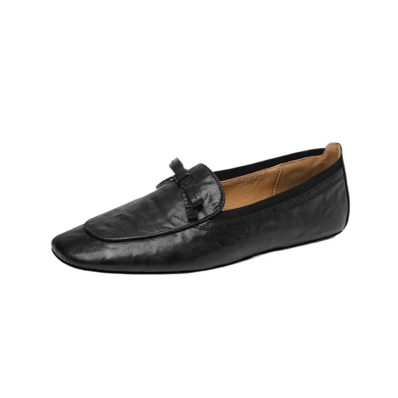 Elegant and stylish soft leather bow loafers, square toe, slip-on, fashionable and comfortable flat shoes for women, perfect for spring.