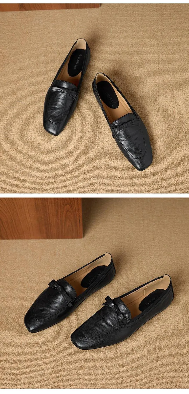 Elegant and stylish soft leather bow loafers, square toe, slip-on, fashionable and comfortable flat shoes for women, perfect for spring.