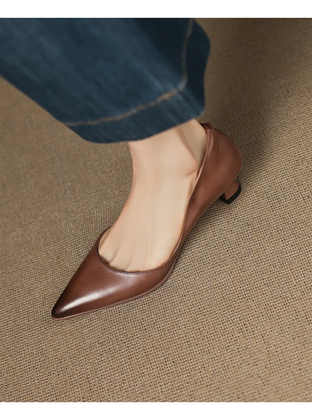 Early spring slip-on high heels, soft pointed toes, elegant and stylish women's shoes