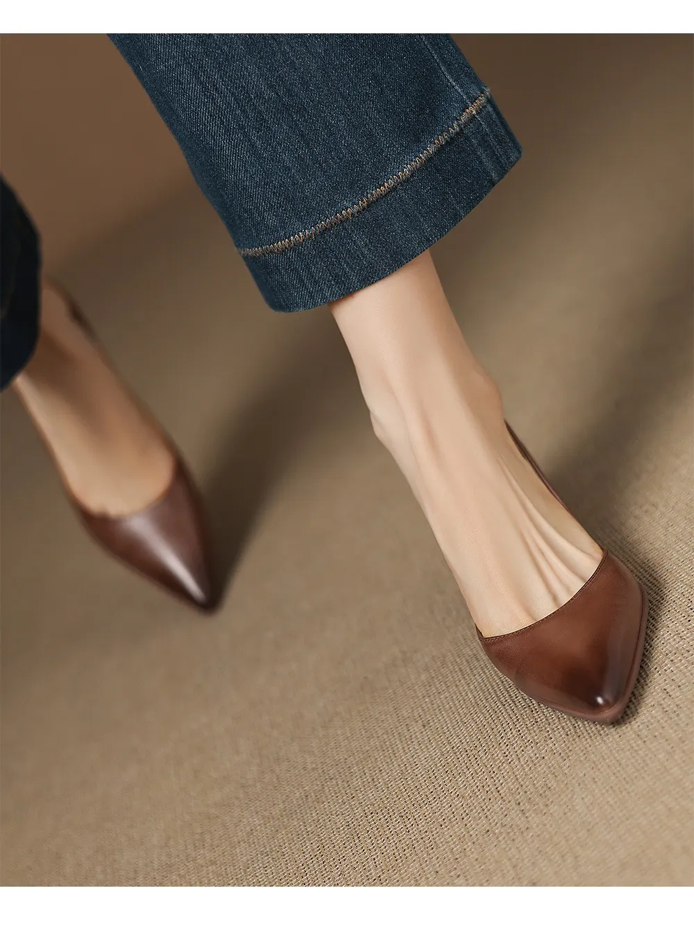 Early spring slip-on high heels, soft pointed toes, elegant and stylish women's shoes