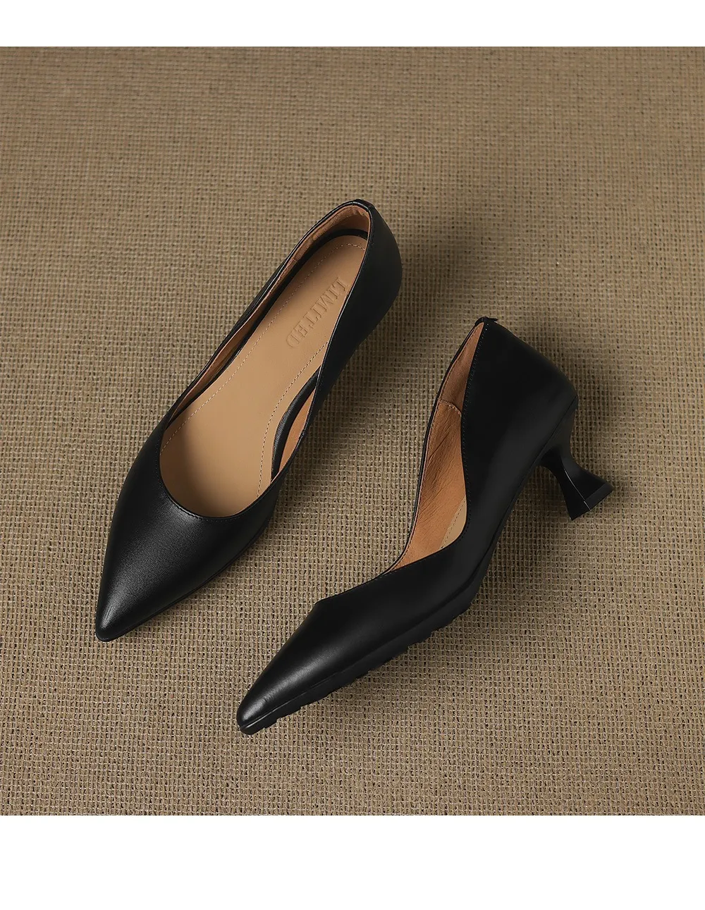 Early spring slip-on high heels, soft pointed toes, elegant and stylish women's shoes