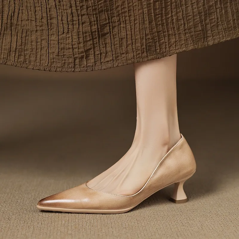Early spring slip-on high heels, soft pointed toes, elegant and stylish women's shoes