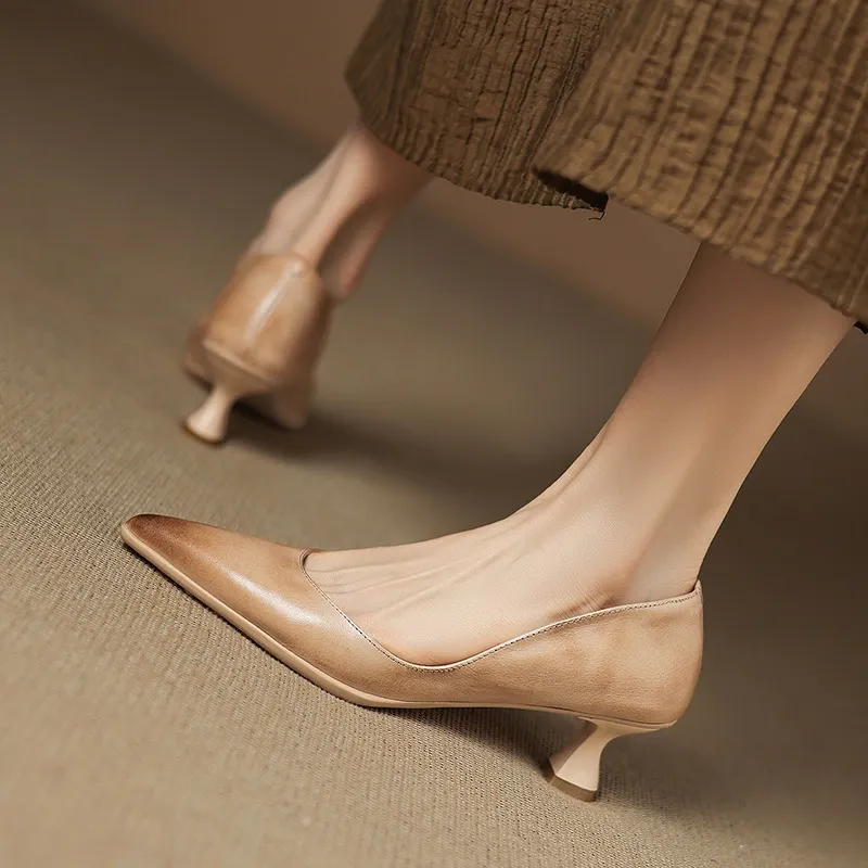 Early spring slip-on high heels, soft pointed toes, elegant and stylish women's shoes