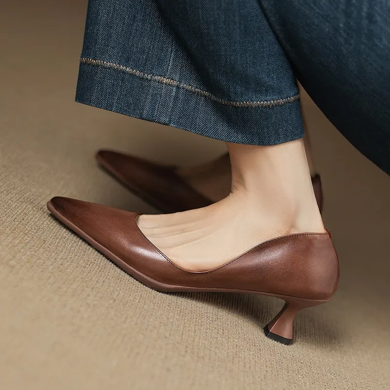 Early spring slip-on high heels, soft pointed toes, elegant and stylish women's shoes