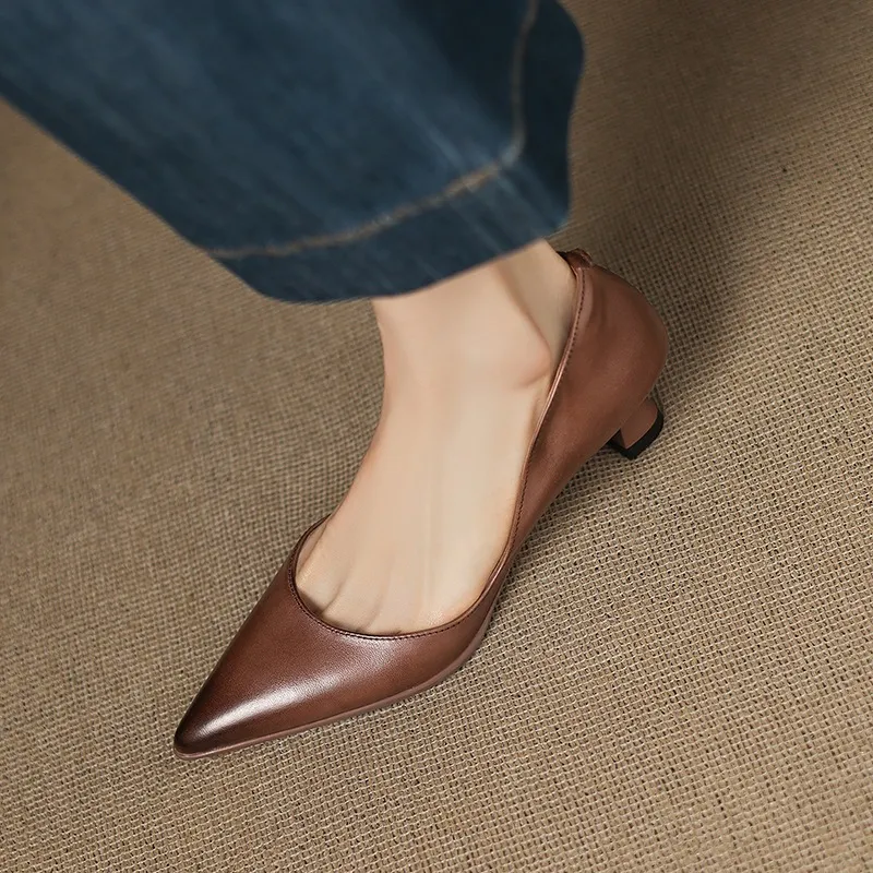 Early spring slip-on high heels, soft pointed toes, elegant and stylish women's shoes