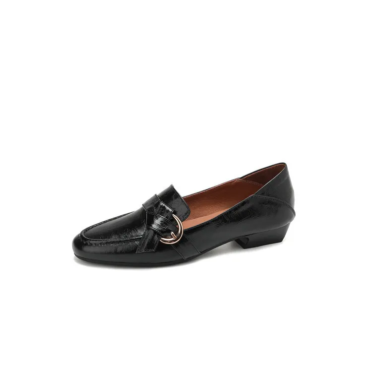 Plus-size women's shoes, spring and autumn cowhide loafers, women's belt buckle single shoes, retro small leather shoes