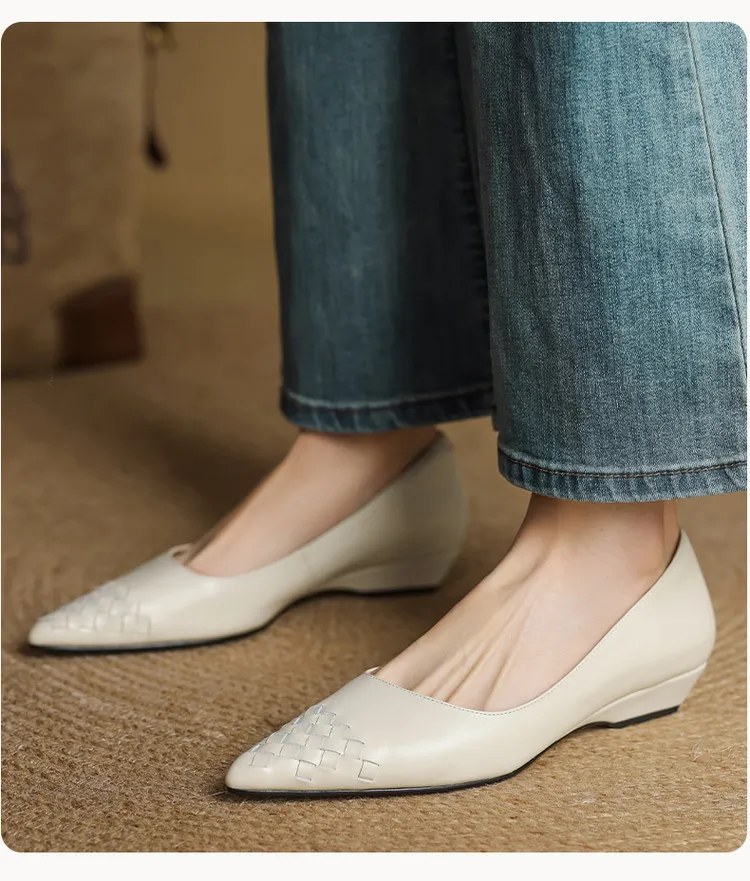 Early Spring Single Shoes Pointed Toe Low Mouth Wedge Heel Leather Fashion Women's Shoes 3-7b