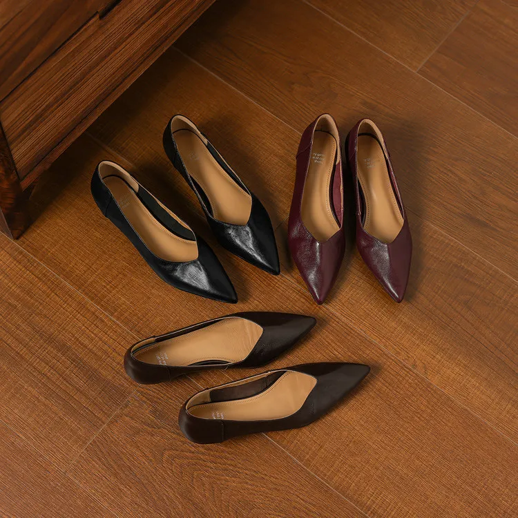 Early spring single-shoe wedge heel pointed toe low-cut sheepskin fashion women's shoes 3-7a one piece