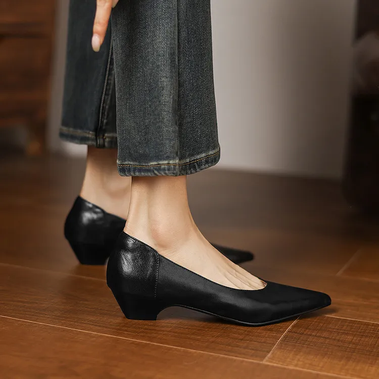 Early spring single-shoe wedge heel pointed toe low-cut sheepskin fashion women's shoes 3-7a one piece