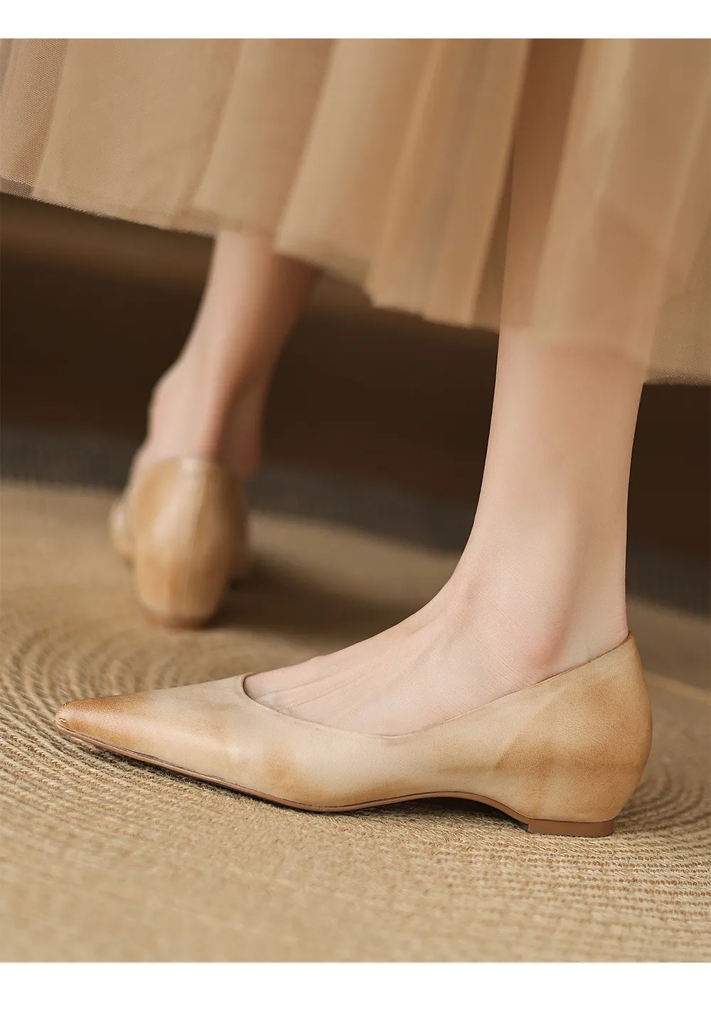 Spring and Autumn Retro Elegant Hidden Wedge Pointed Toe Women's Shoes Simple and Stylish Commuter Soft Sole Low Mouth Single Shoes