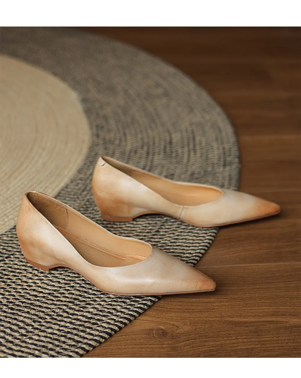 Spring and Autumn Retro Elegant Hidden Wedge Pointed Toe Women's Shoes Simple and Stylish Commuter Soft Sole Low Mouth Single Shoes