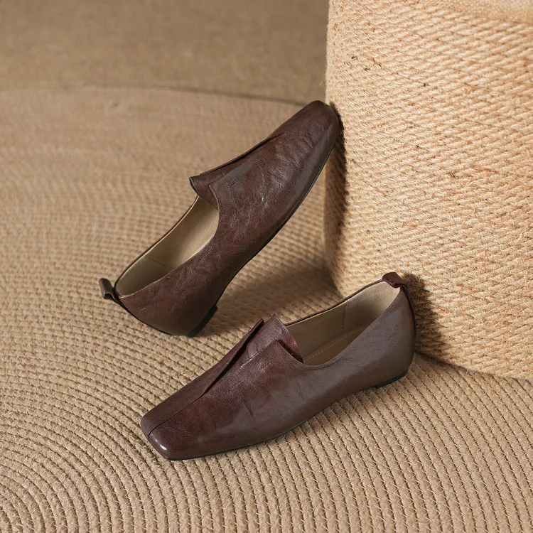 Early spring single shoes, square toe, wedge heel, sheepskin fashion women's shoes, 3-3t