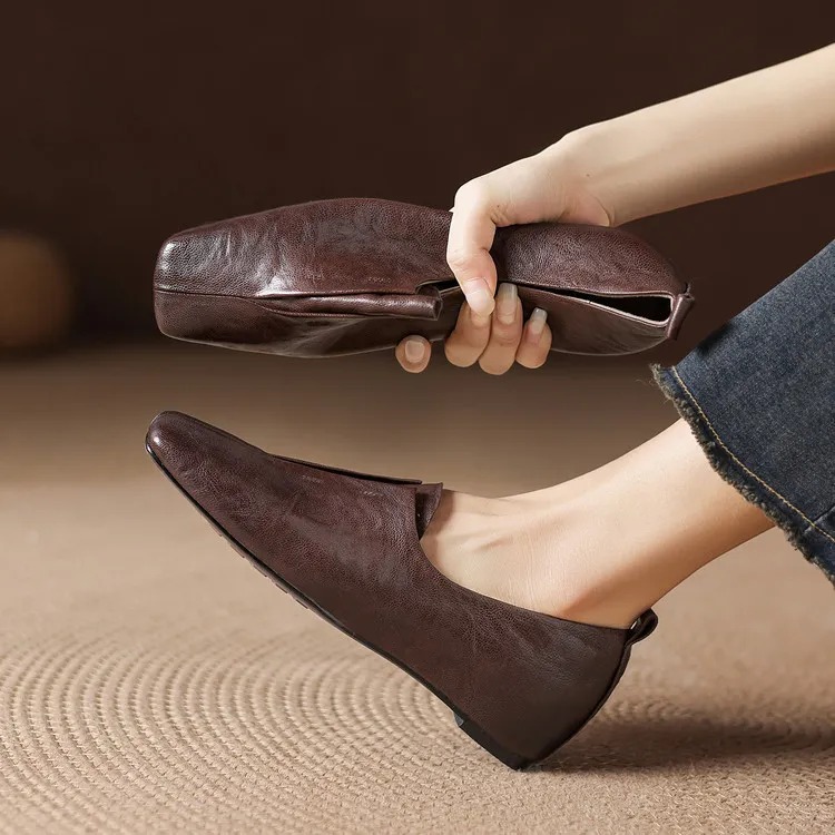 Early spring single shoes, square toe, wedge heel, sheepskin fashion women's shoes, 3-3t