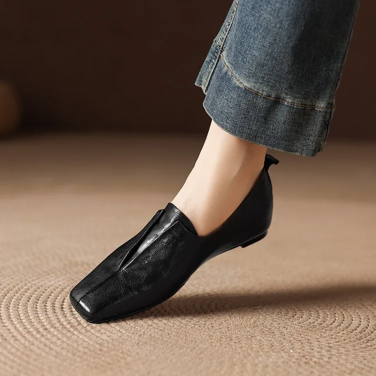 Early spring single shoes, square toe, wedge heel, sheepskin fashion women's shoes, 3-3t
