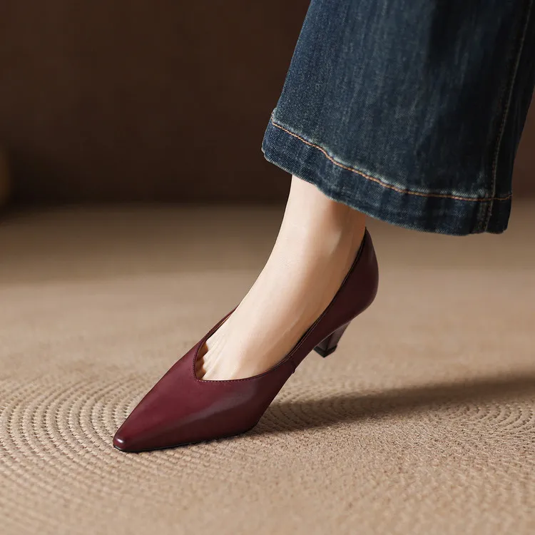 Early spring single shoes, low-cut chunky heel high heels, cowhide fashion women's shoes, sizes 3-6L