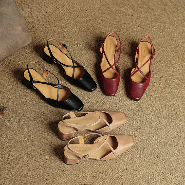 Real-life video of women's spring/summer cross-strap sandals, square toe, chunky heel, mid-to-high heel, cowhide fashion shoes.