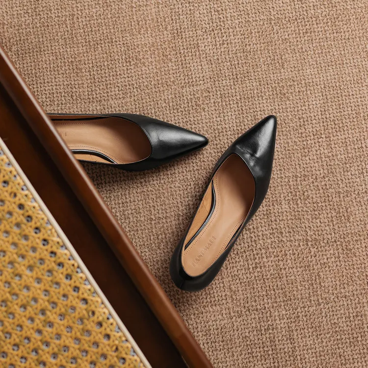 Early spring single shoes, pointed toe, low-cut, stiletto heel, high heel, cowhide fashion women's shoes, 3-7h fashion.