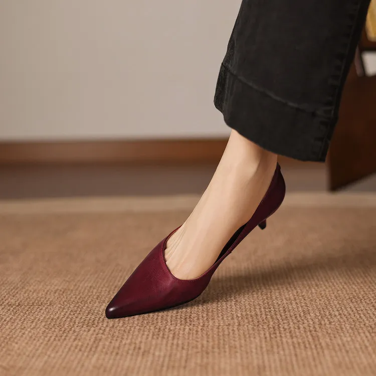 Early spring single shoes, pointed toe, low-cut, stiletto heel, high heel, cowhide fashion women's shoes, 3-7h fashion.
